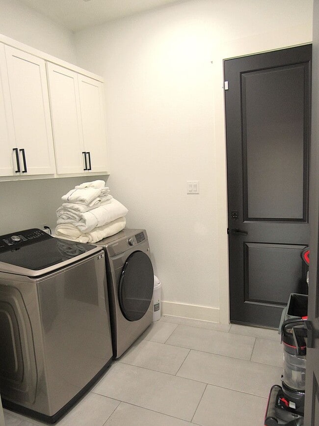 Building Photo - Resort Like Living in a Country Setting