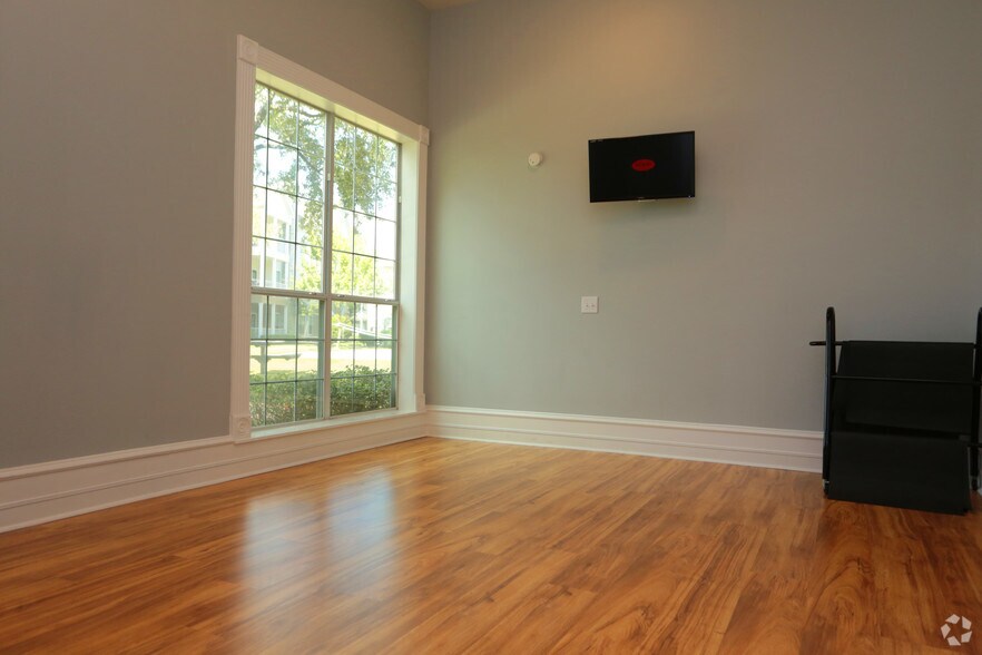 The Addison at Sugar Land - 15000 W Airport Blvd Sugar Land TX 77498