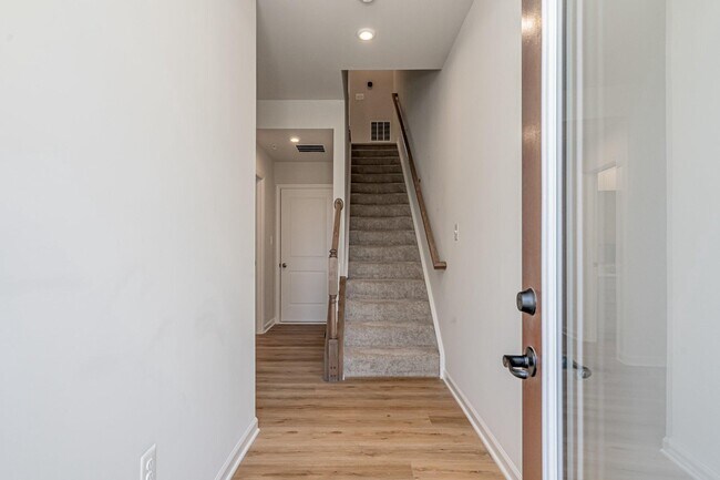 Building Photo - 3929 Small Roundtop Rd