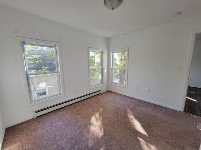 Building Photo - 96 Franklin St