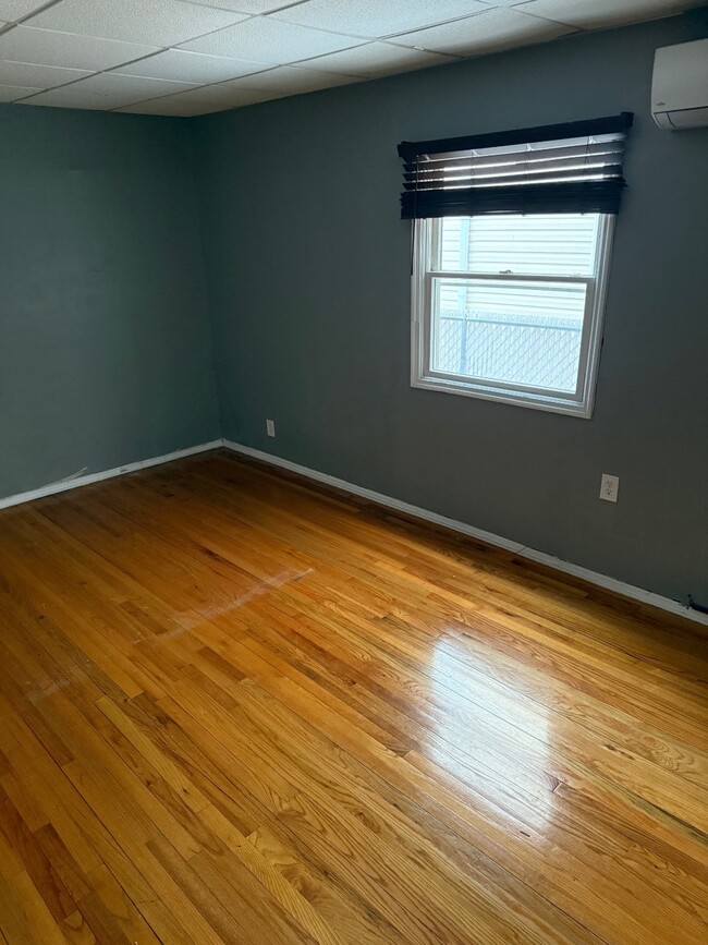 Building Photo - 59 Lisa Ln