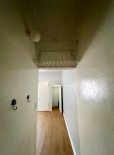 Building Photo - 6089 1/4 Cashio St