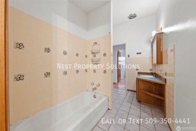 Building Photo - 401 Statter Rd