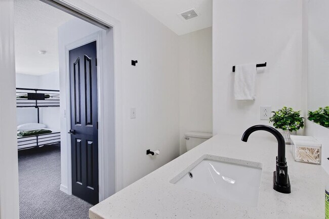 Building Photo - 4611 S Merrivale Pl