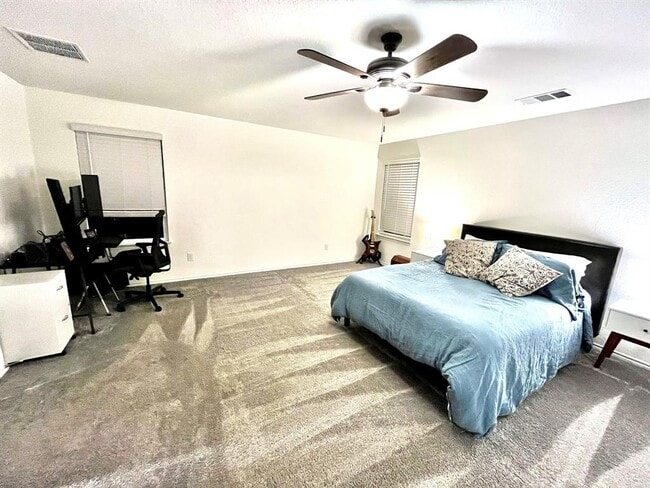 Building Photo - 14205 Silver Lace Ln