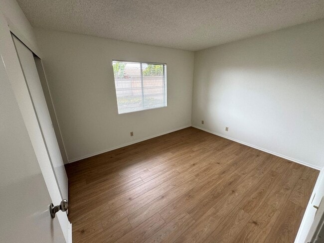 Building Photo - East Ventura Home- Spacious Backyard!