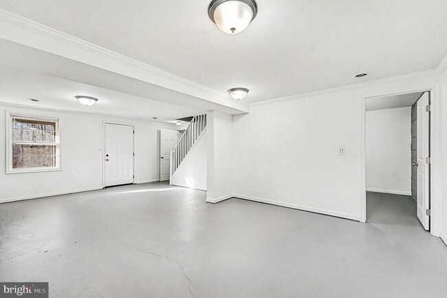 Building Photo - 4127 Cabin Rd