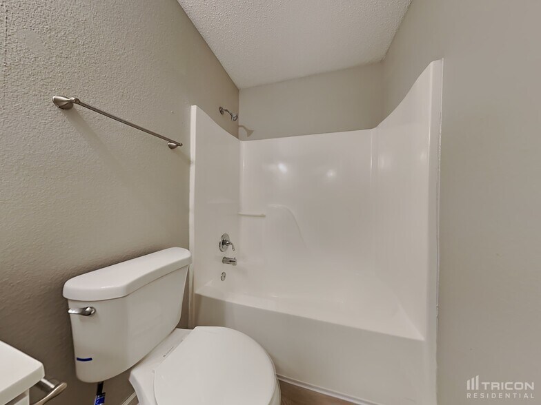 Building Photo - 6346 Cradle River Dr