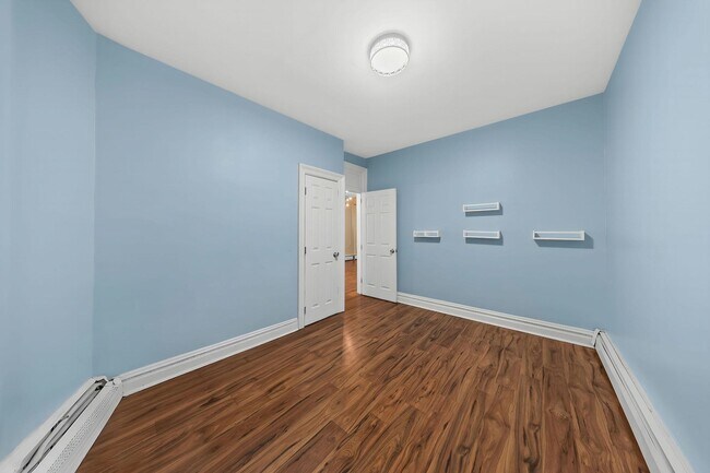 Building Photo - 247 Montgomery St