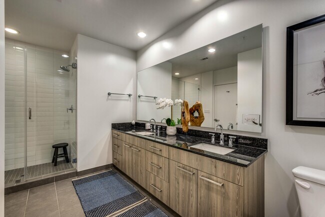 Building Photo - Now Leasing: 1 Month Free on Select Homes