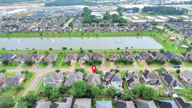 Building Photo - 17311 Elverson Oaks Dr