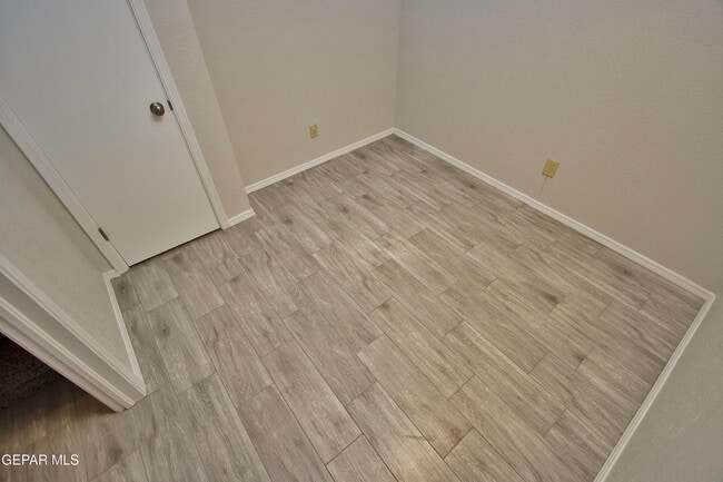 Building Photo - 5711 Mira Grande Dr