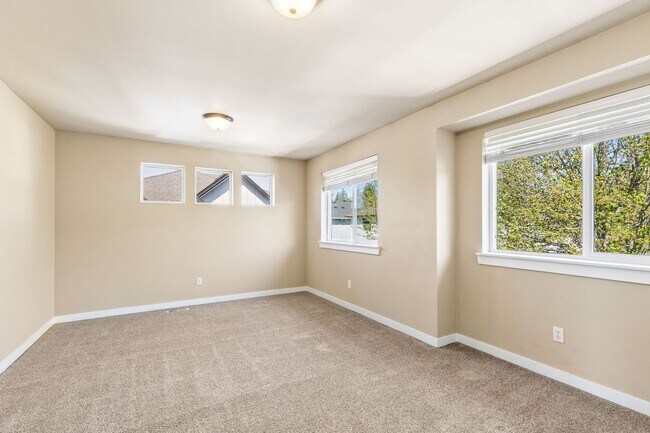 Building Photo - 5 Bedroom 3 Bath Home in Bothell Beaumont Sub Division $4300