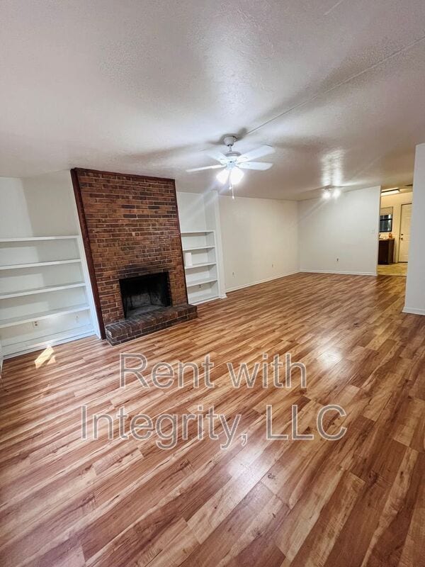 Building Photo - 581 Holyoke Ct