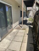 Building Photo - 2261 Washington St