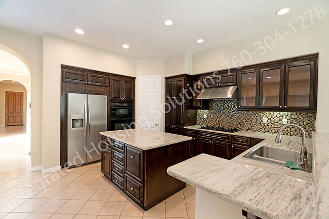 Building Photo - 7633 Heatherly Ln