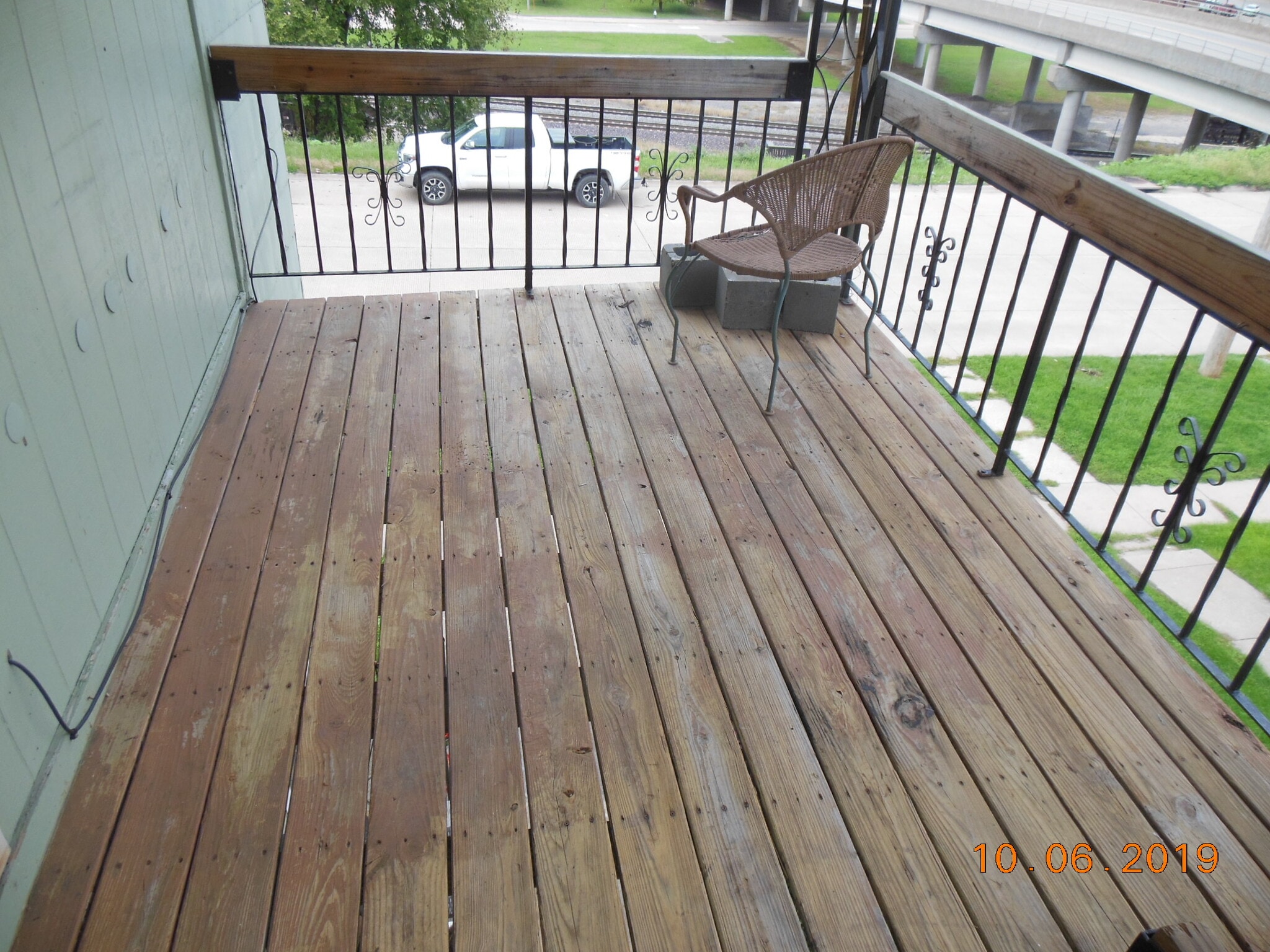 Building Photo - 609 Market St