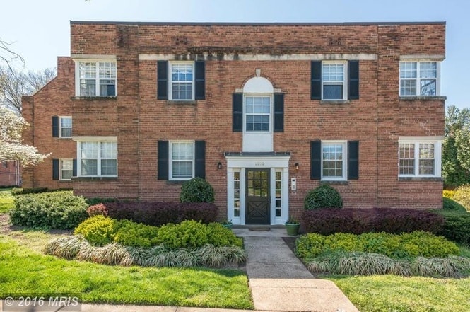 Building Photo - 1800 West Abingdon Drive