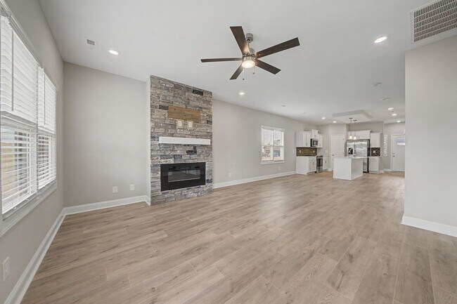 Building Photo - 366 Galway Dr