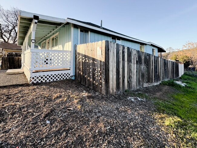 Building Photo - 16060 39th Ave