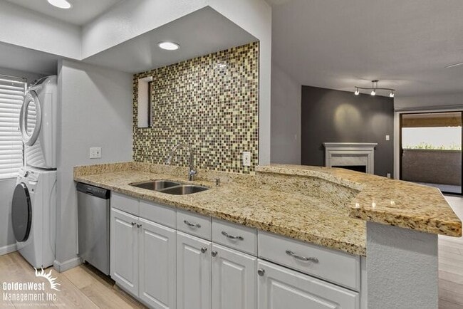 Building Photo - Beautiful 3Bdm 2Ba Home in Scottsdale!