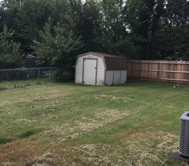 Building Photo - 3 bedroom 2 bath home in Derby, KS