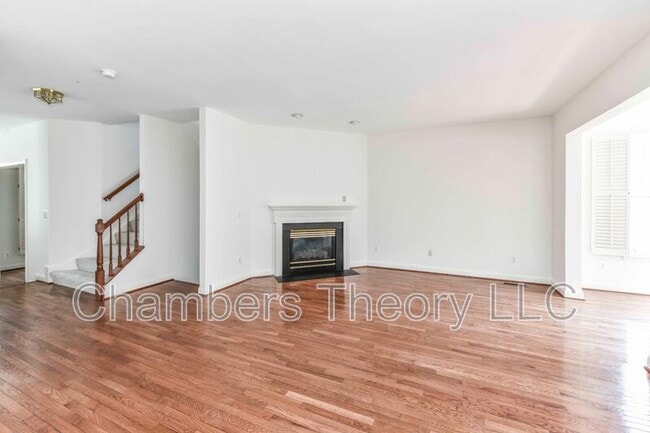 Building Photo - 3105 White Daisy Pl