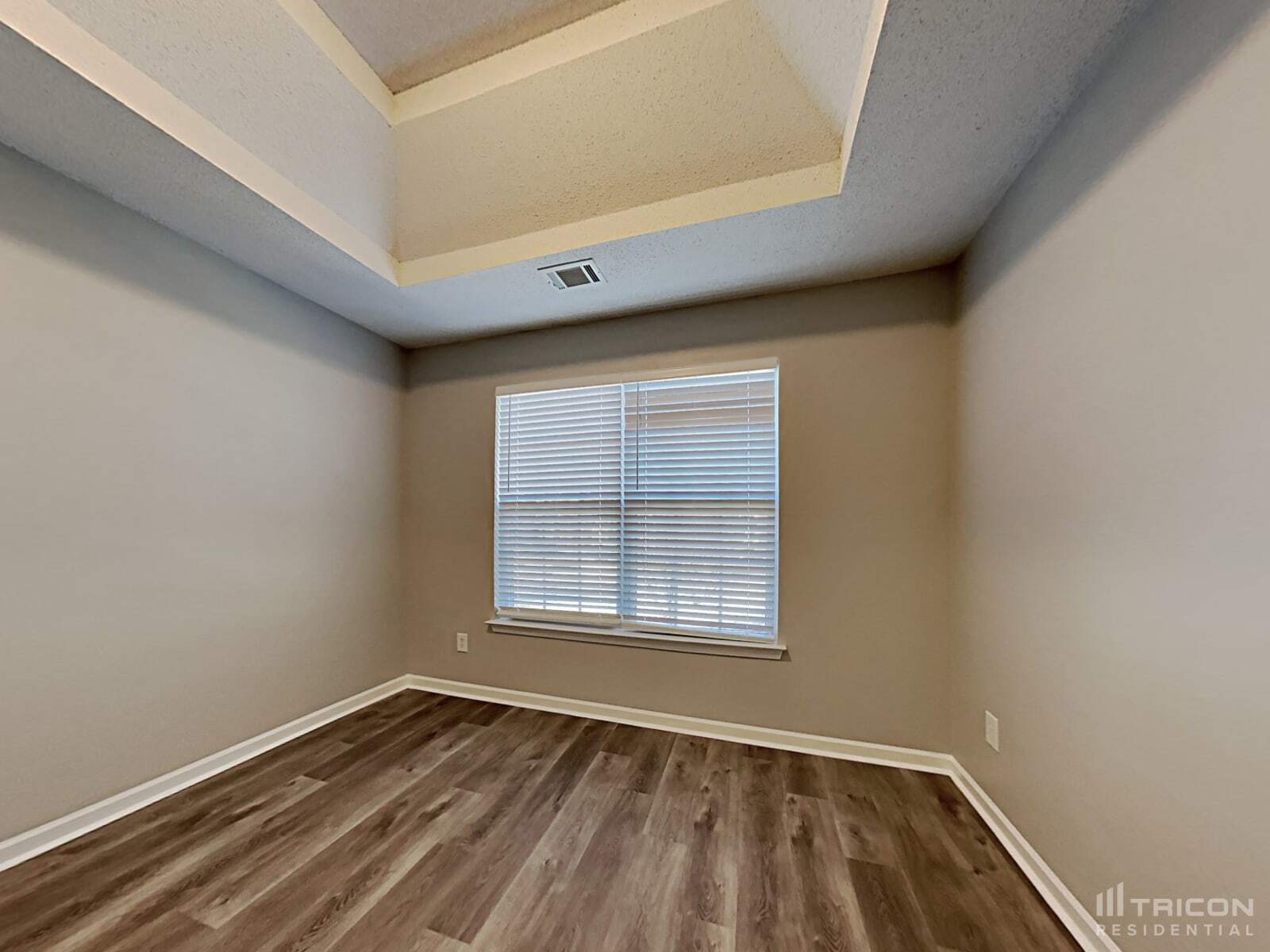 Building Photo - 1051 Summer Cypress Dr