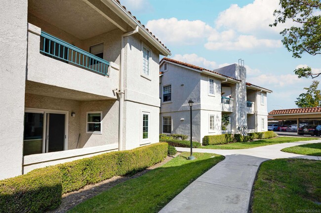 Building Photo - 10626 Aderman Ave