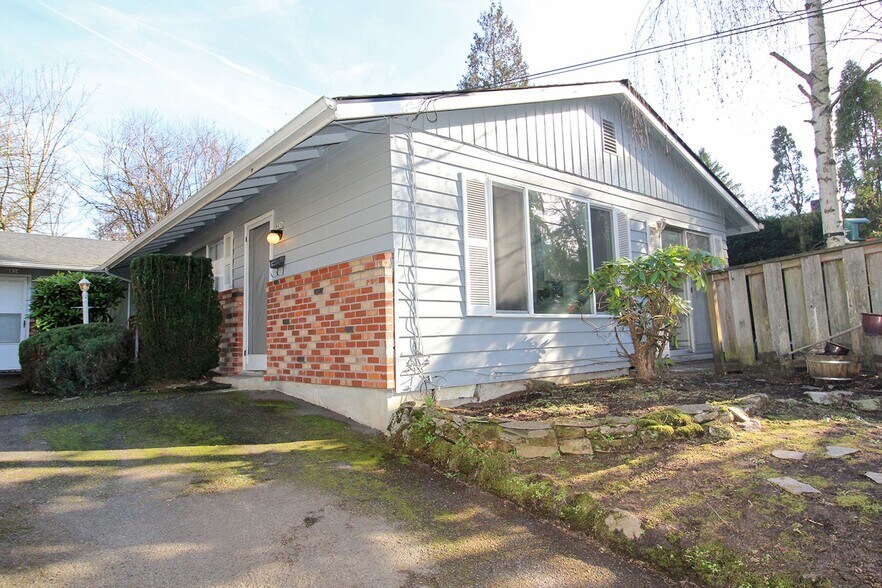 Building Photo - 8834 SE 9th Ave