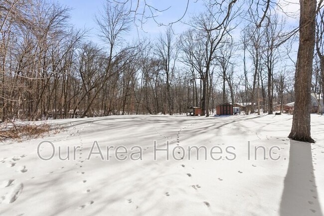 Building Photo - 4850 McAllister Ave NE