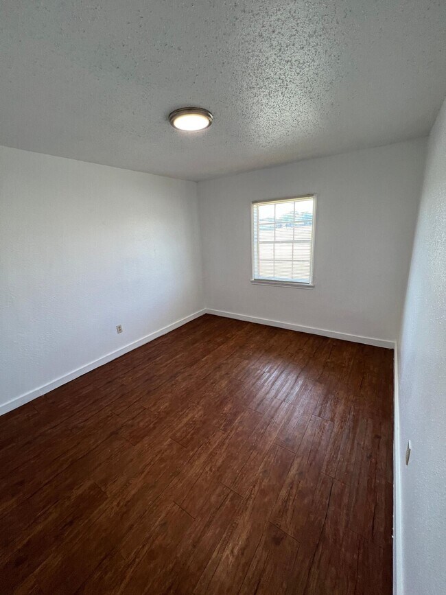 Building Photo - 4202 35th St