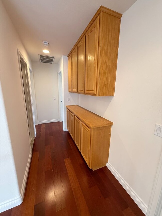 Building Photo - 4 Bed/3 Bath Home for Rent in Carmel Valley!