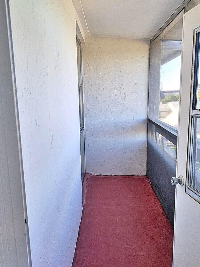 Building Photo - 2017 NW 46th Ave