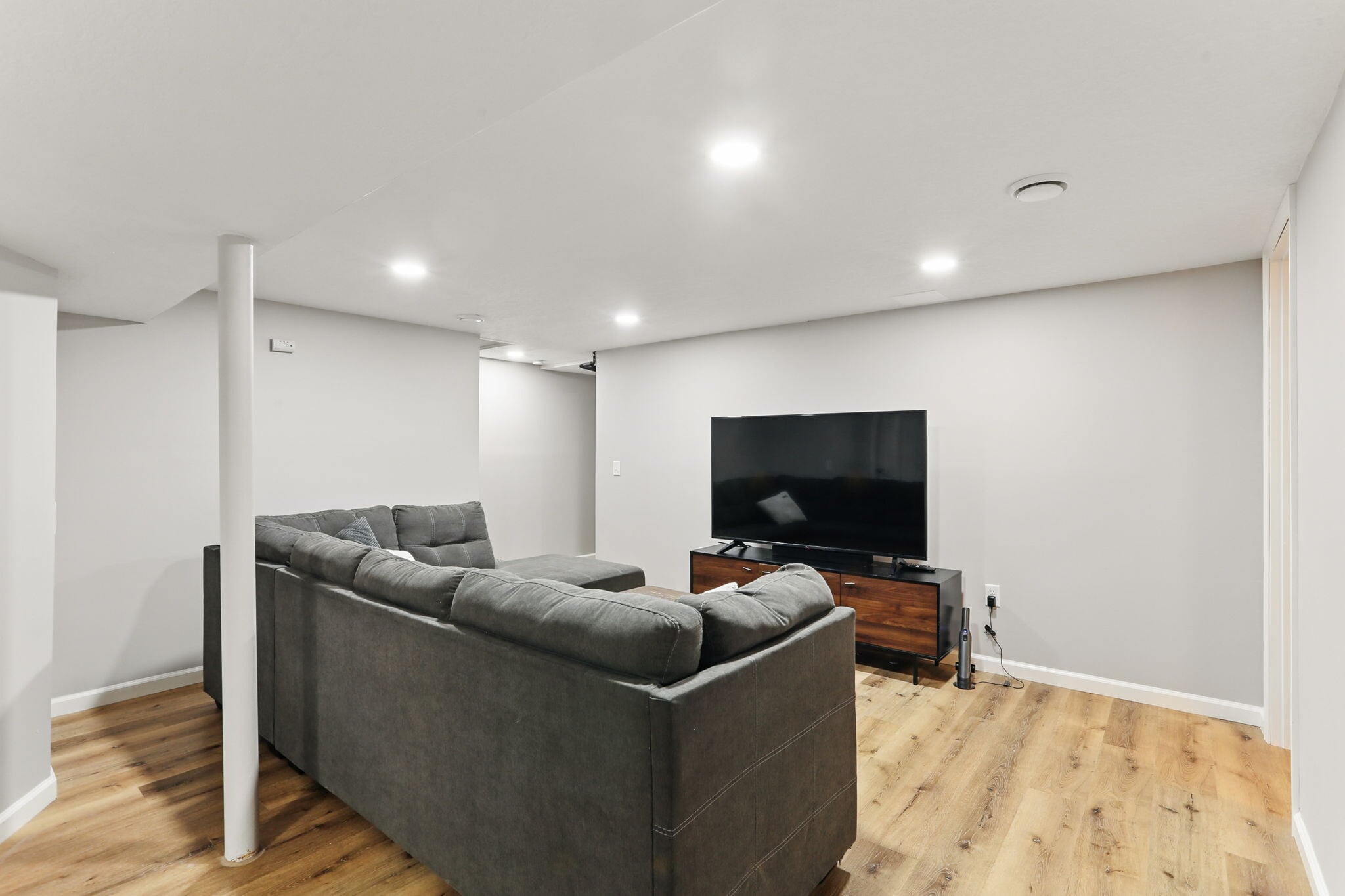 Building Photo - 2514 Woodlynn Ave