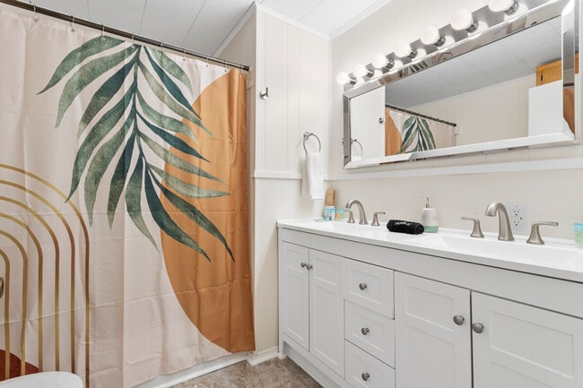 Building Photo - 10104 Johns Bayou Rd