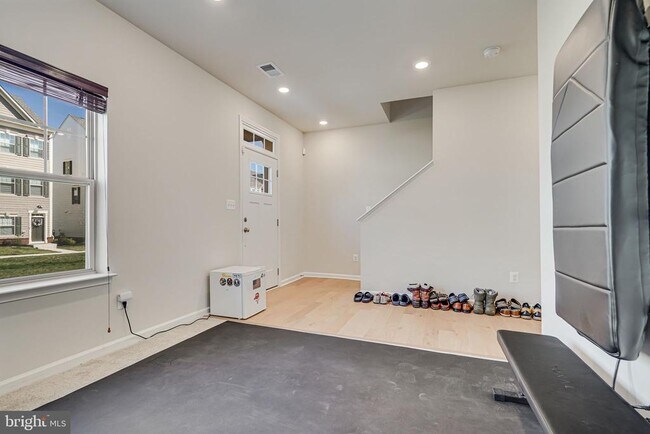 Building Photo - 9536 Barnes Lp