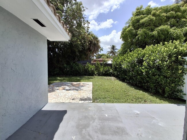 Building Photo - 3731 NW 110th Ave