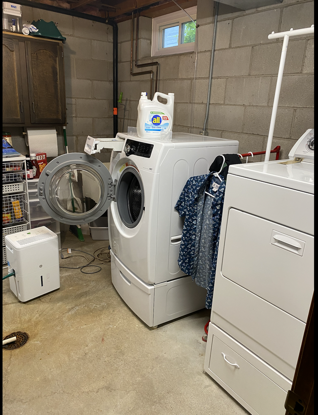 Laundry room - 151 5th Ave SE