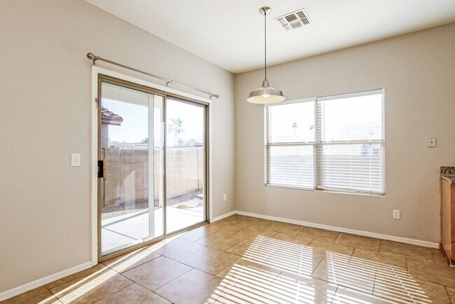 Building Photo - 735 E Michigan Ave