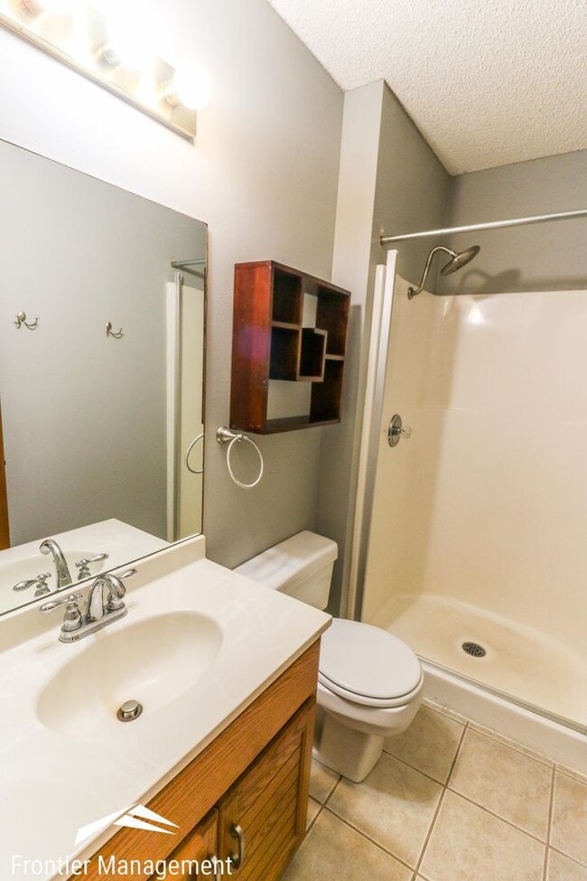 Building Photo - Stunning single-family home in West Manhat...