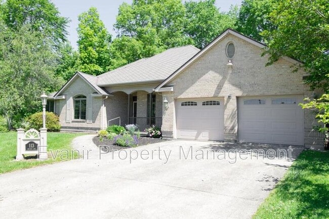 Building Photo - 113 Brittany Ln