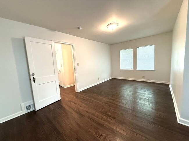 Building Photo - Renovated Emory Grove Home - Ready to Rent