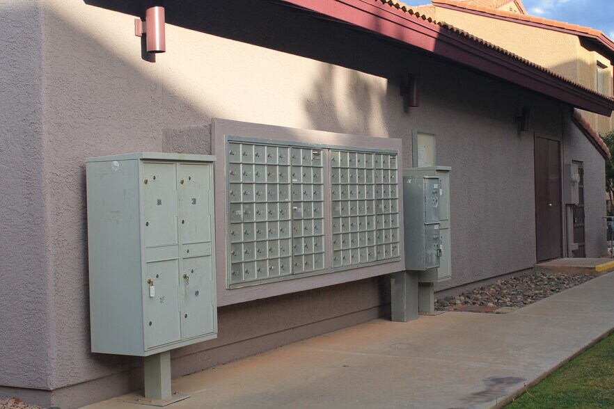 Mailbox - 2188 N Pantano Rd