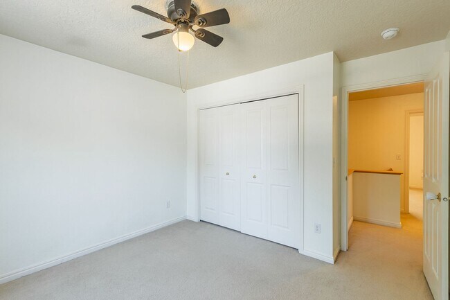 Building Photo - 3 Bed 2.5 Bath In The Heart Of Eagle