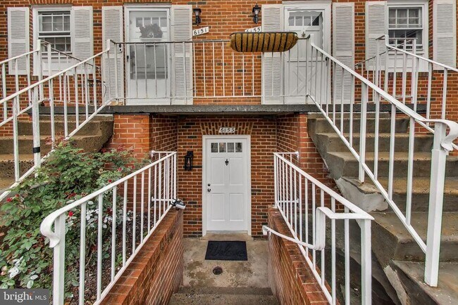 Building Photo - 6153 Strasburg Dr