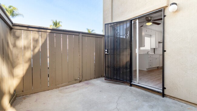 Building Photo - 2BR in El Cajon with Parking and Private Patio