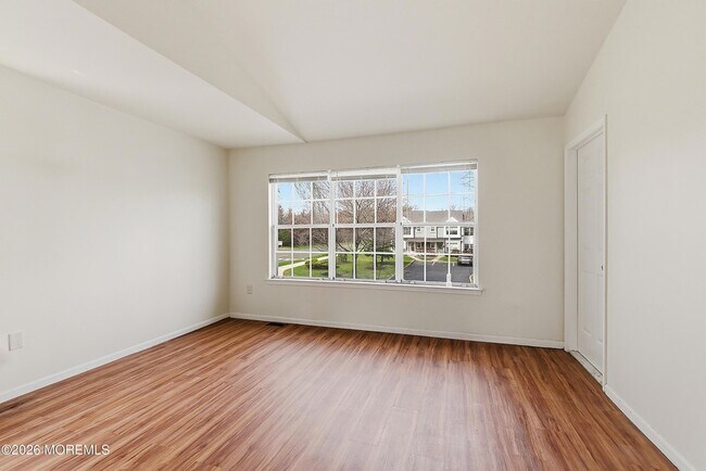 Building Photo - 2 Jodhpur Ct