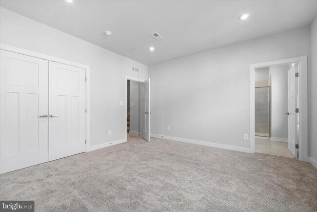 Building Photo - 42530 Invergordon Ter