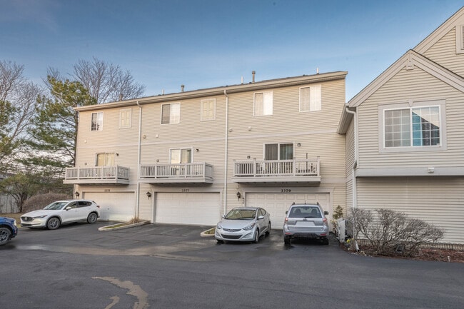 Building Photo - 3377 Ravinia Cir